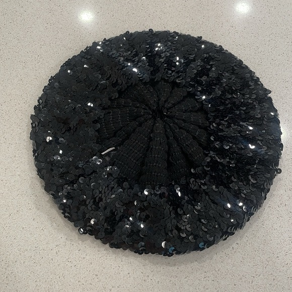 Black sequin hat - Picture 3 of 4